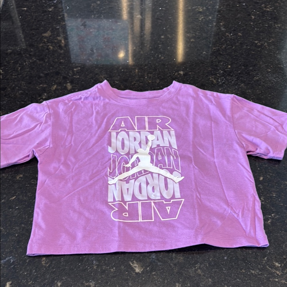 Girls Jordan cropped tee NWT size 10/12